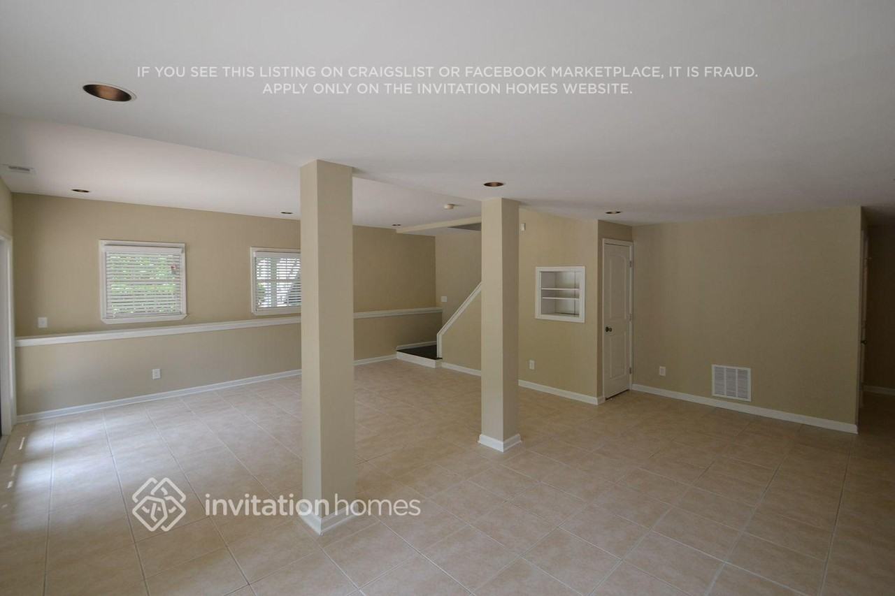 6175 Golden Lndg - Photo 2 of 21