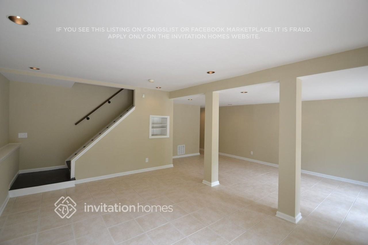 6175 Golden Lndg - Photo 3 of 21