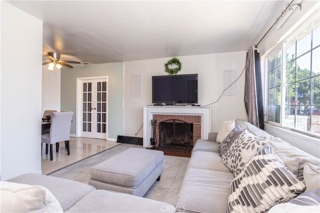 13655 Chase St - Photo 6 of 34