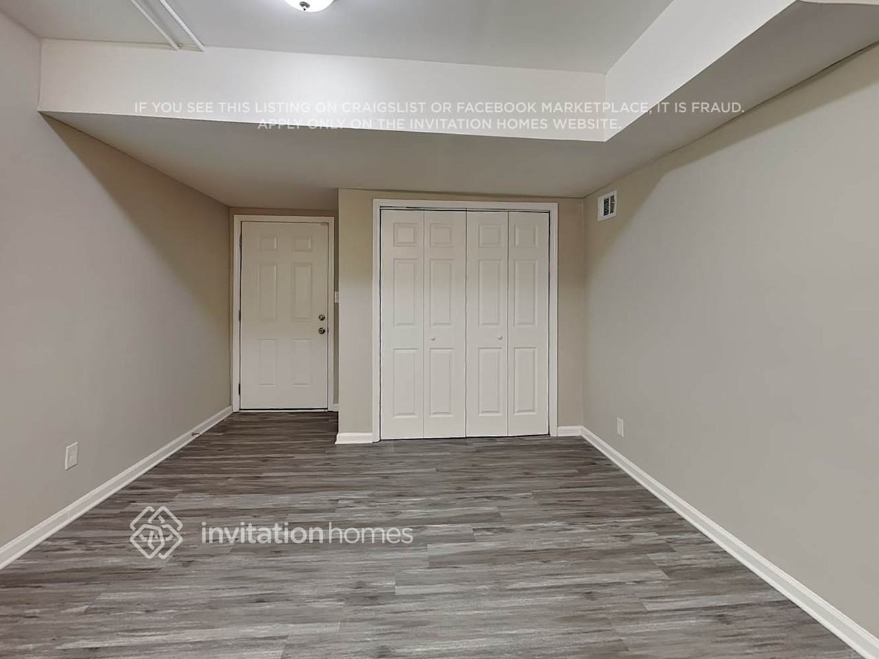 3269 Robin Hood Ln - Photo 5 of 20