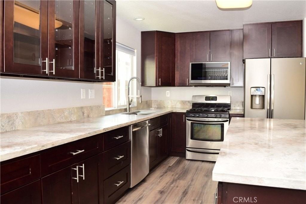 1610 Stoneside Dr - Photo 5 of 7