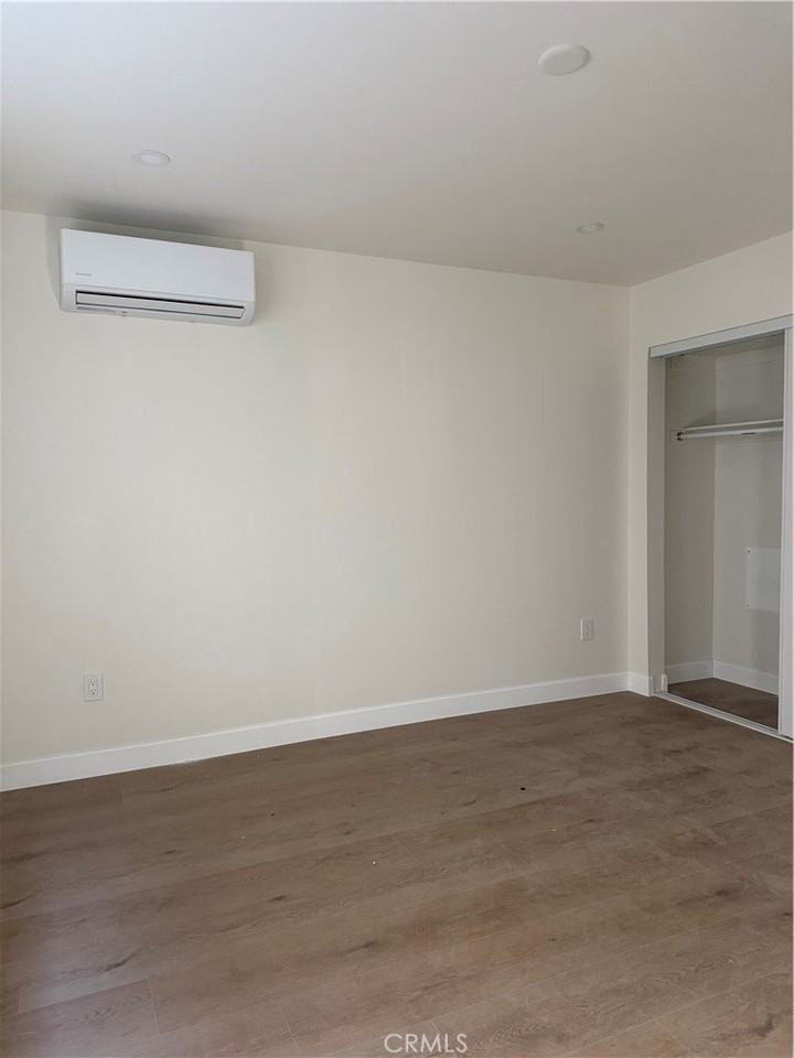 11721 Sitka St - Photo 4 of 5