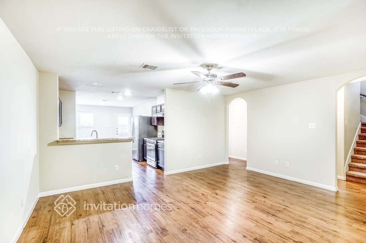 18746 Dennington Dr - Photo 5 of 18