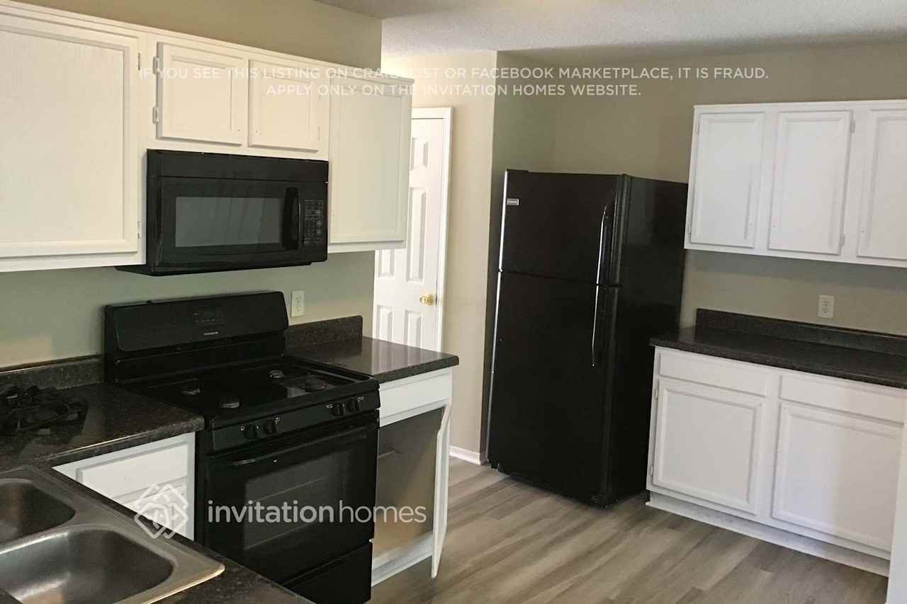 4402 Horseshoe Ct - Photo 6 of 14