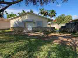 featured image of 811 94th Ave N