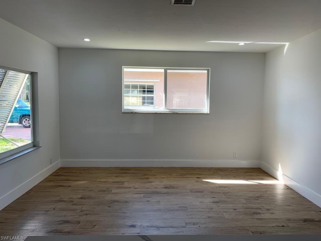 811 94th Ave N - Photo 6 of 15