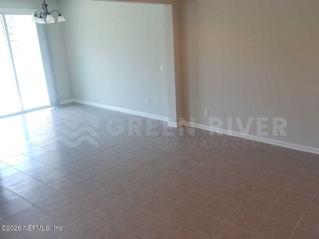 503 Richmond Dr - Photo 5 of 23