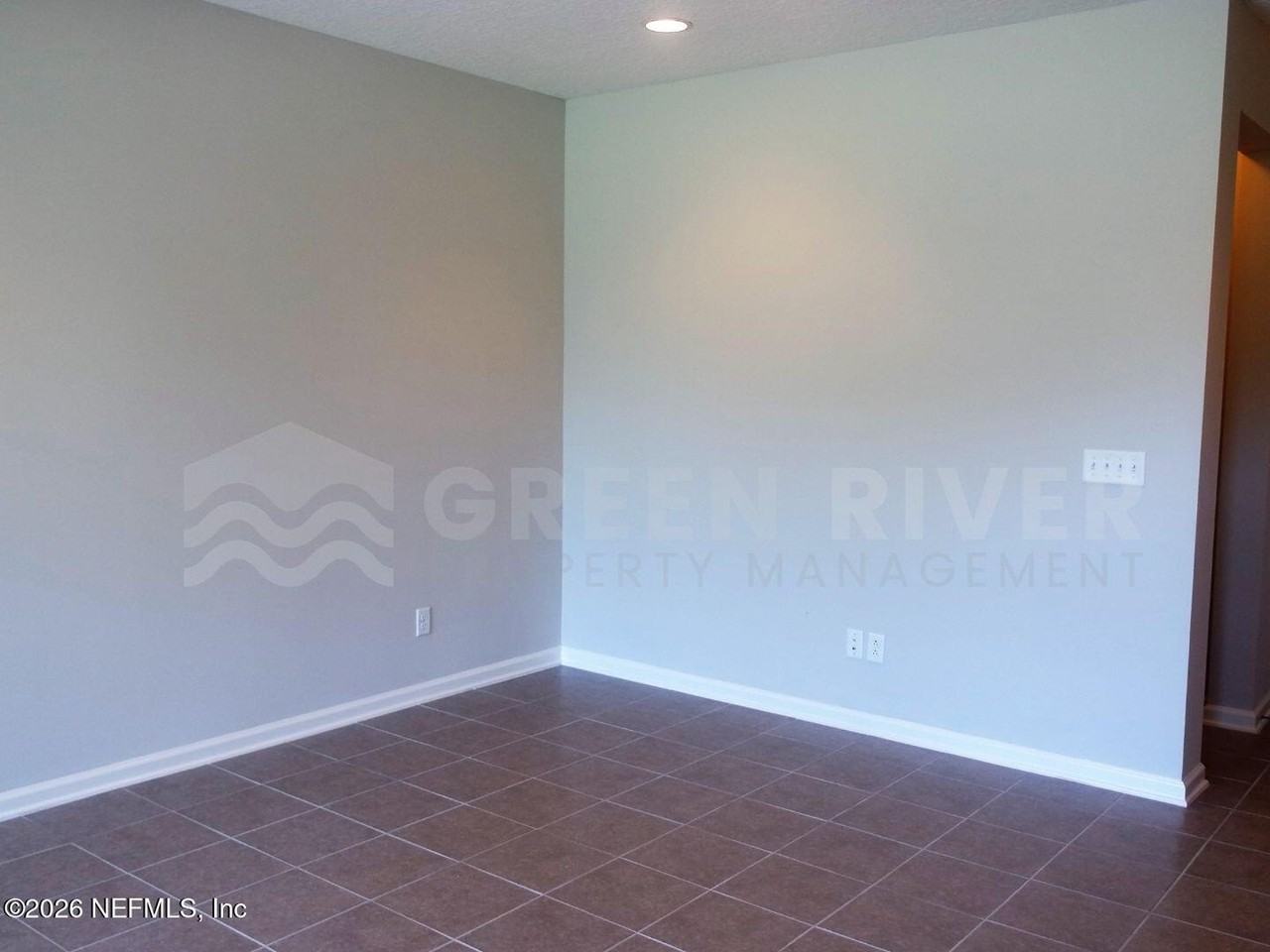 503 Richmond Dr - Photo 7 of 23