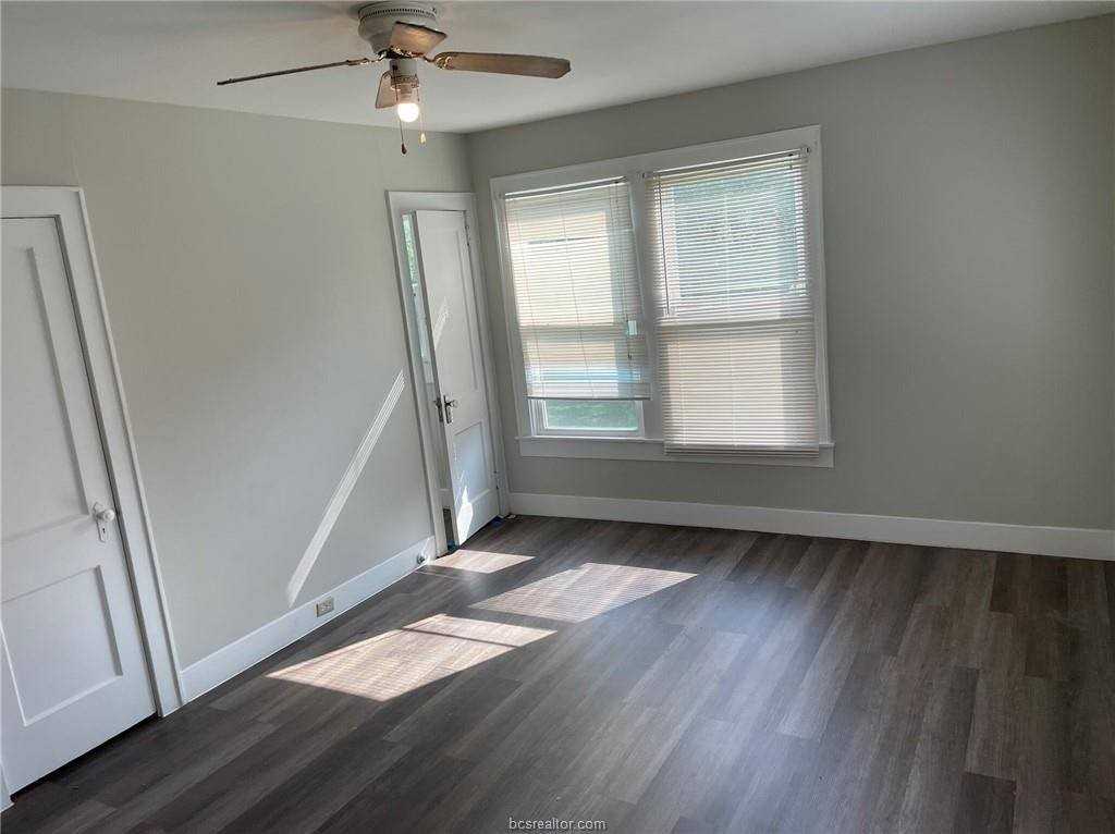 803 E Mcalpine St - Photo 6 of 7