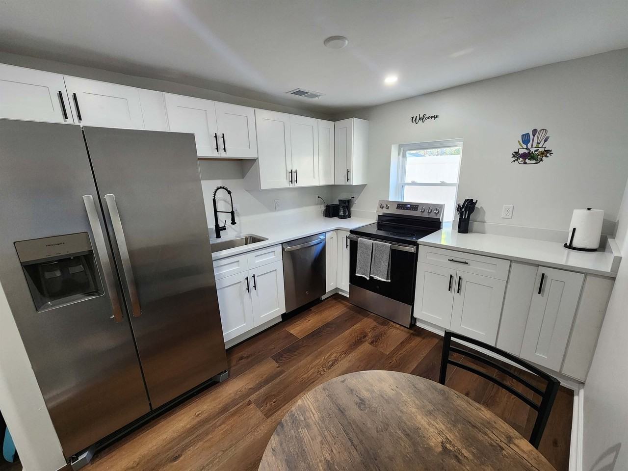 7929 Pythian Ave - Photo 7 of 14