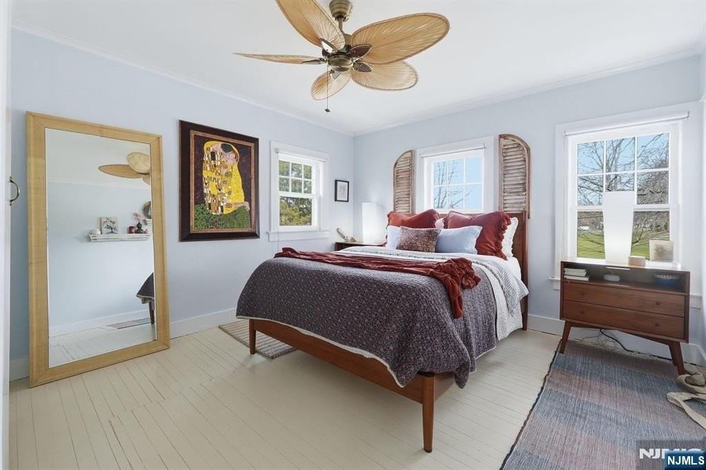 122 Prospect St - Photo 6 of 12