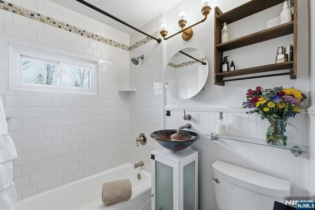 122 Prospect St - Photo 7 of 12