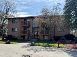 featured image of 7 Lancelot Ct #8