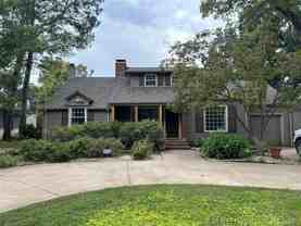 1012 E 35th Pl - Photo 1 of 1