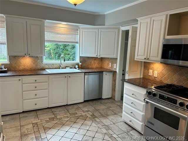 1012 E 35th Pl - Photo 6 of 24