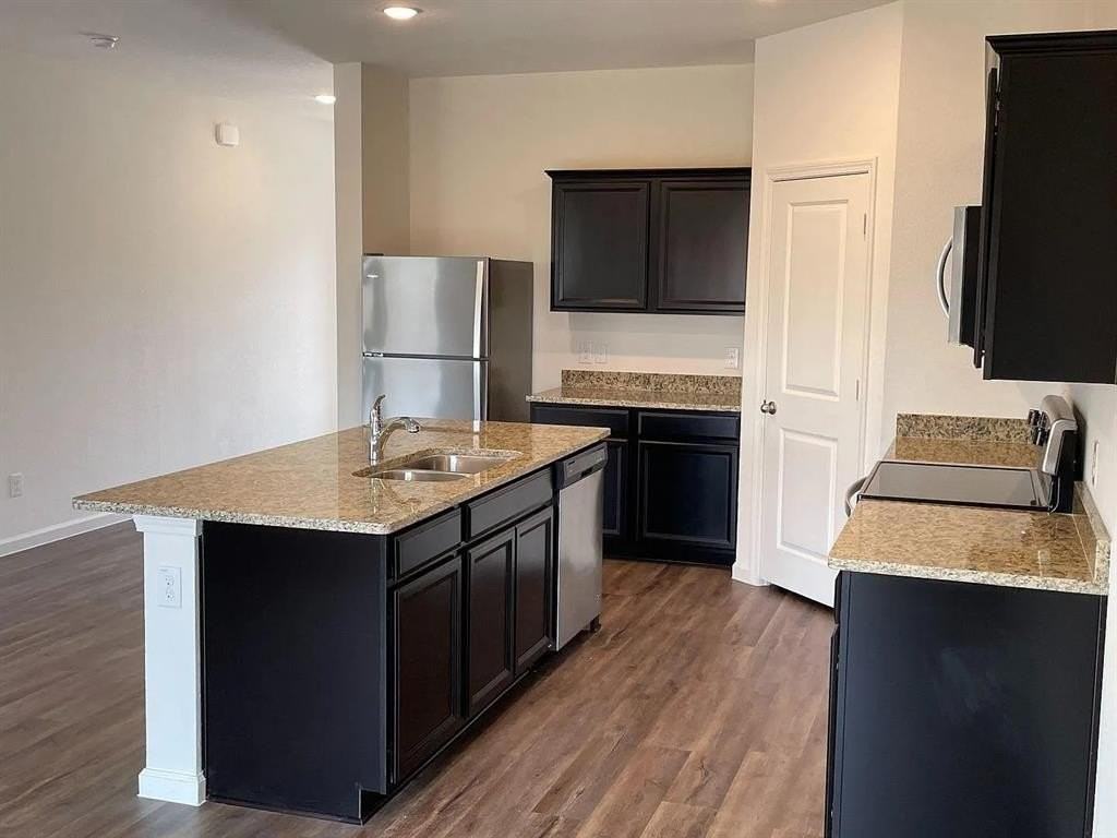 808 Bois D Arc Ln - Photo 5 of 10