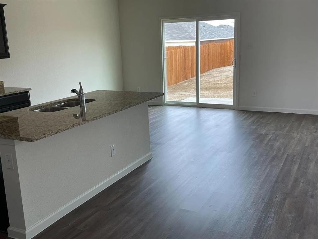 808 Bois D Arc Ln - Photo 6 of 10