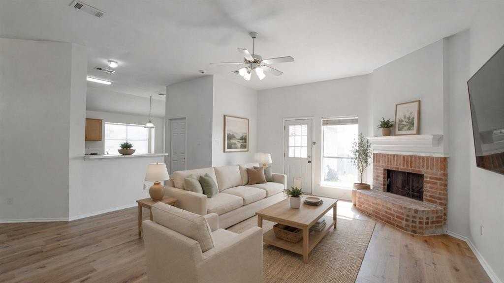 3124 Creekside Dr - Photo 5 of 24