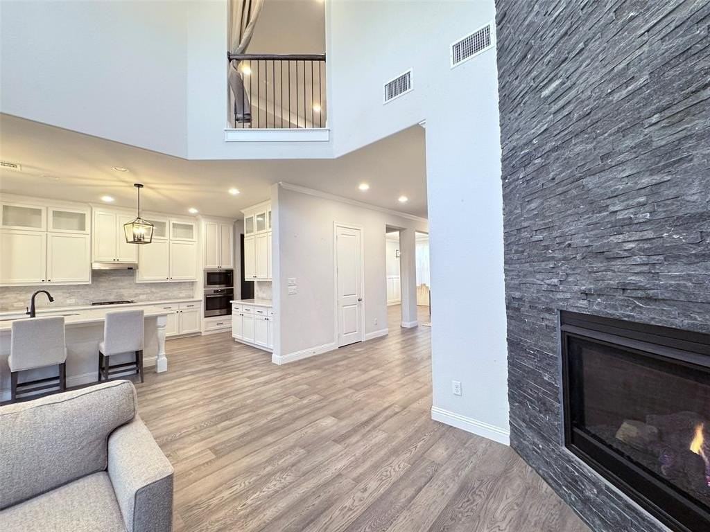 12407 Scottswood Rd - Photo 3 of 14