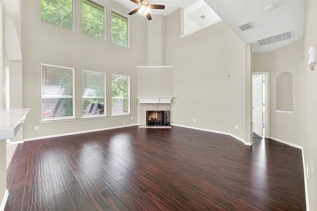 4450 Sharpsburg Dr - Photo 7 of 39