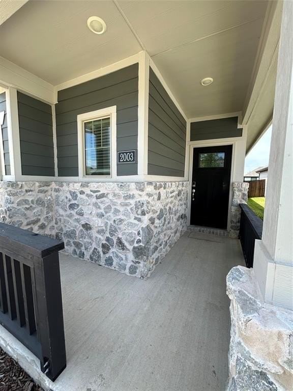 2003 Pine Stone Ln - Photo 2 of 25