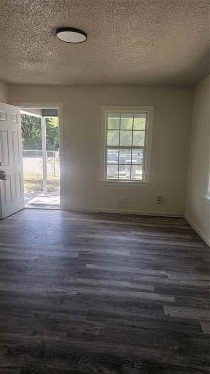 7956 Hull Ave - Photo 6 of 6