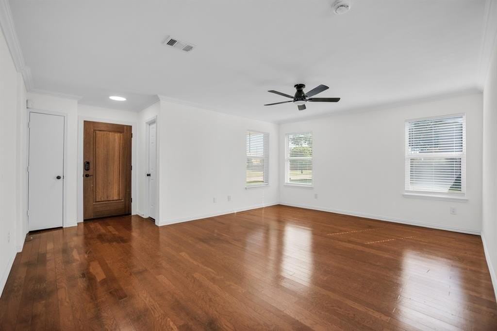 2322 Tan Oak Dr - Photo 3 of 4