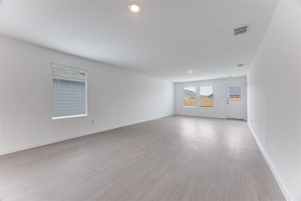 3812 Ontario Way - Photo 5 of 12