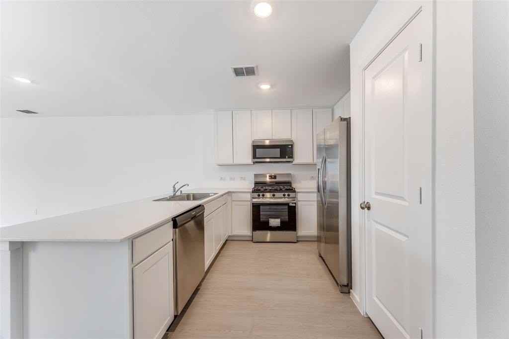 3812 Ontario Way - Photo 7 of 12