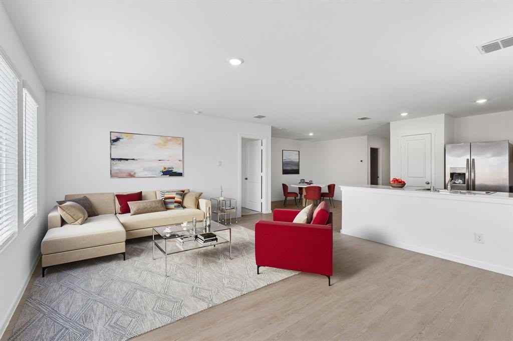 3012 Tooley Dr - Photo 5 of 34