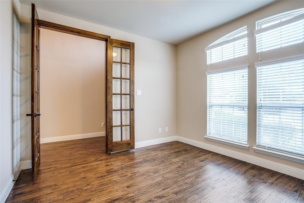 3303 Robin Trl - Photo 2 of 25