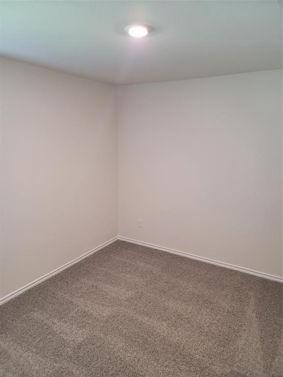 1216 Riverbrook Ln - Photo 5 of 20