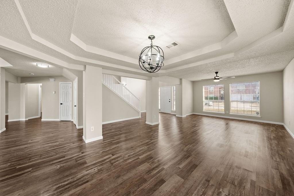 6209 San Marino Dr - Photo 3 of 27