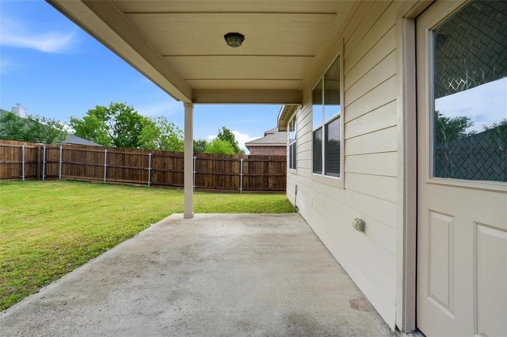 216 Meadow Ridge Dr - Photo 3 of 16