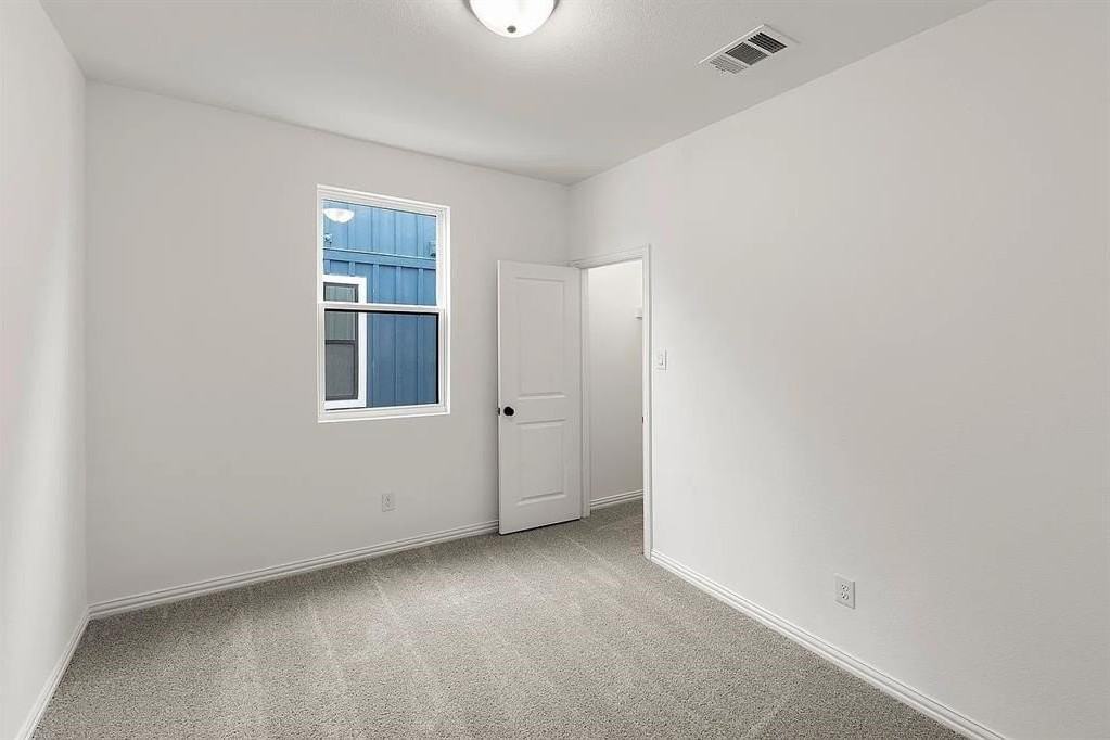 713 Kerrville Ln - Photo 5 of 11