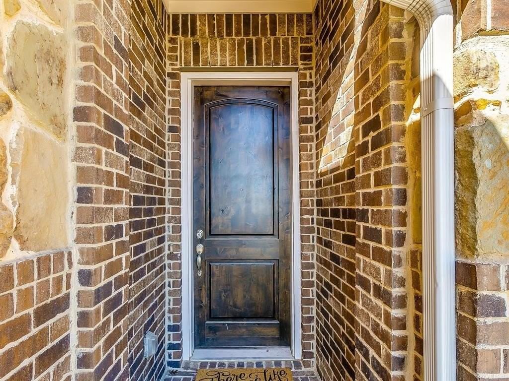 2805 Newsom Ridge Dr - Photo 2 of 33