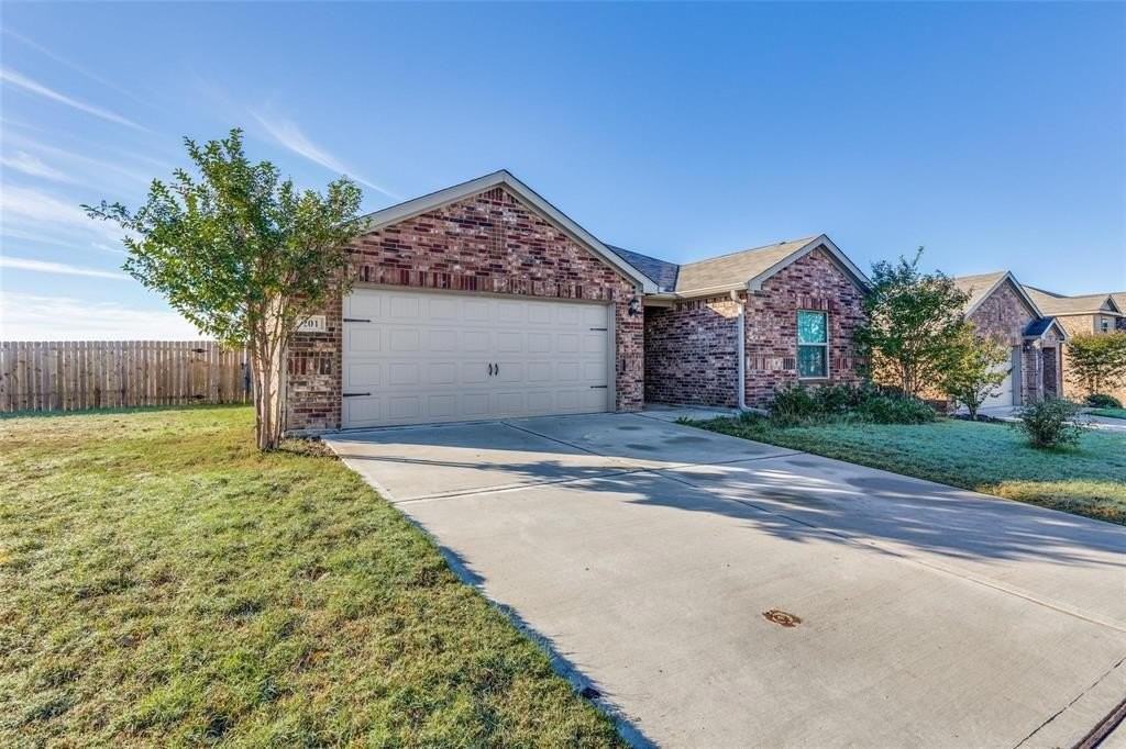 201 Cattlemans Creek Rd - Photo 2 of 25