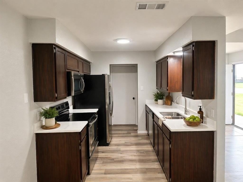 517 Signal Hill Ct S #517 - Photo 3 of 11