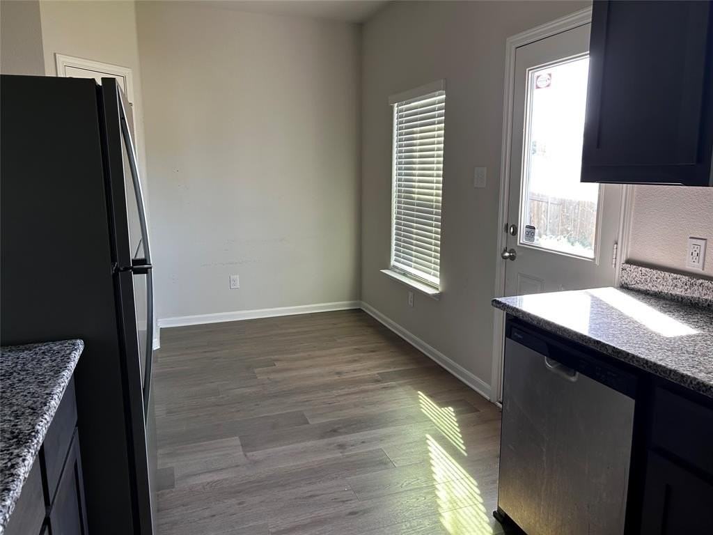 4207 Silverhill Dr - Photo 2 of 2