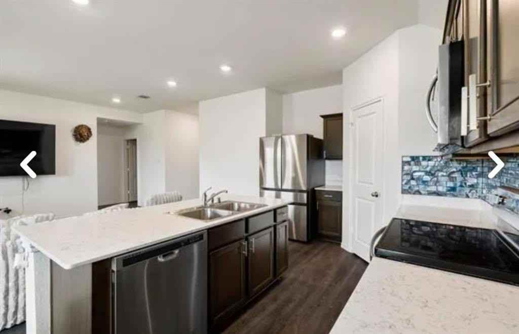 1111 Fairbanks Dr - Photo 4 of 15