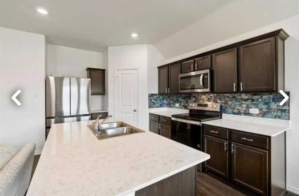 1111 Fairbanks Dr - Photo 5 of 15