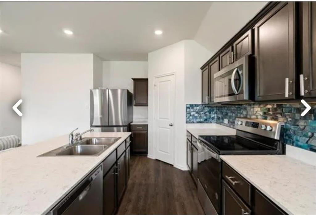 1111 Fairbanks Dr - Photo 6 of 15