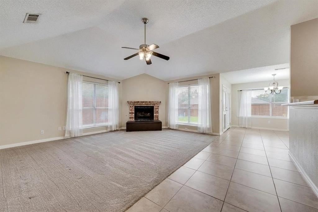 4958 Briar Oaks Ln - Photo 5 of 20