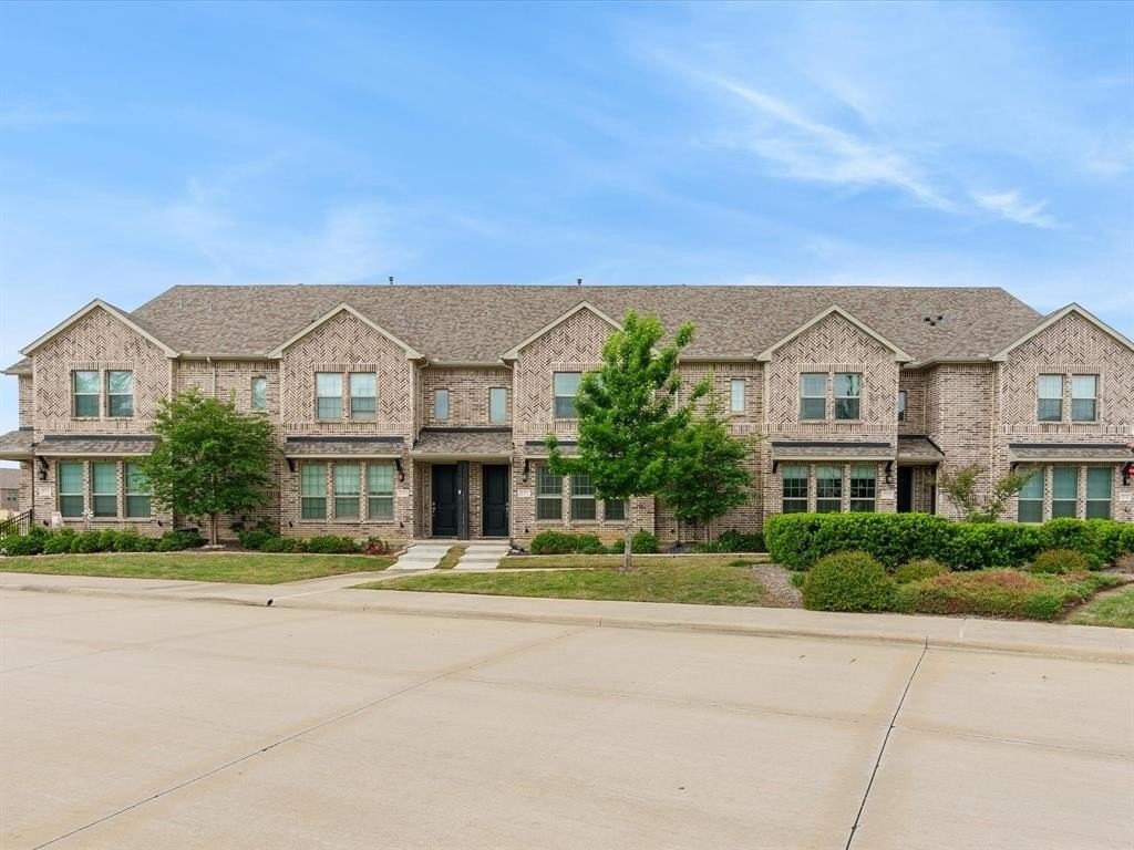 217 Suma Dr - Photo 2 of 28