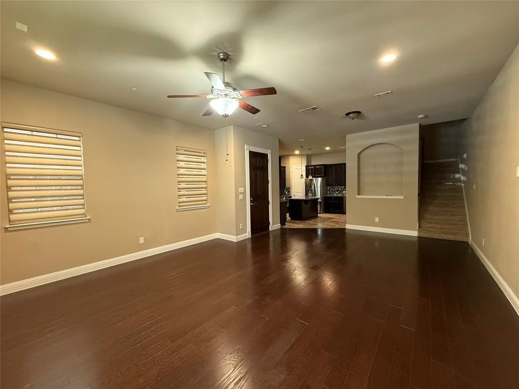8608 Knox St - Photo 3 of 9