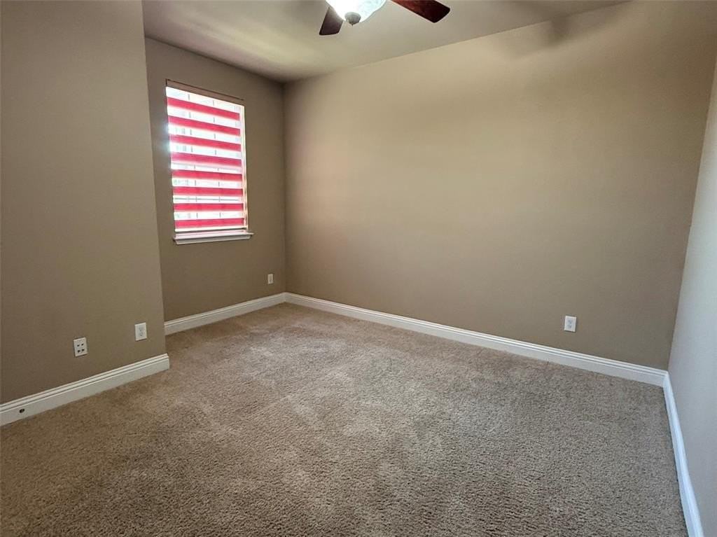 8608 Knox St - Photo 7 of 9