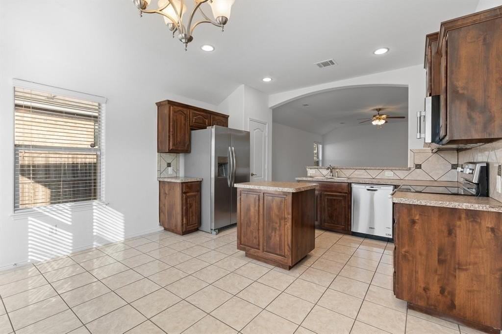 4013 Winter Springs Dr - Photo 3 of 16