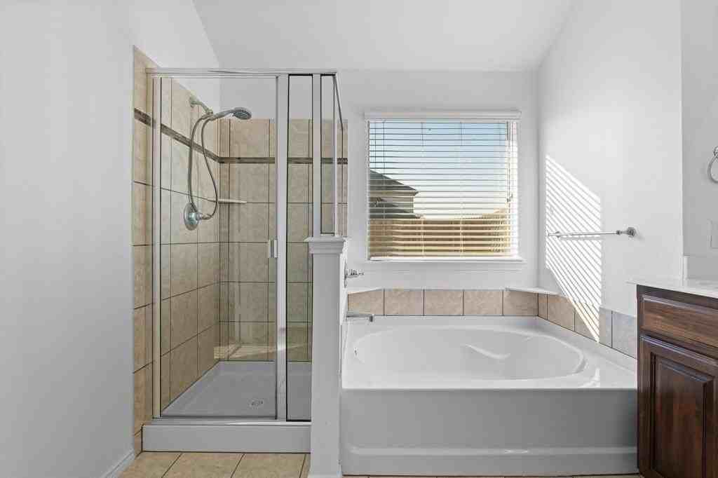 4013 Winter Springs Dr - Photo 7 of 16