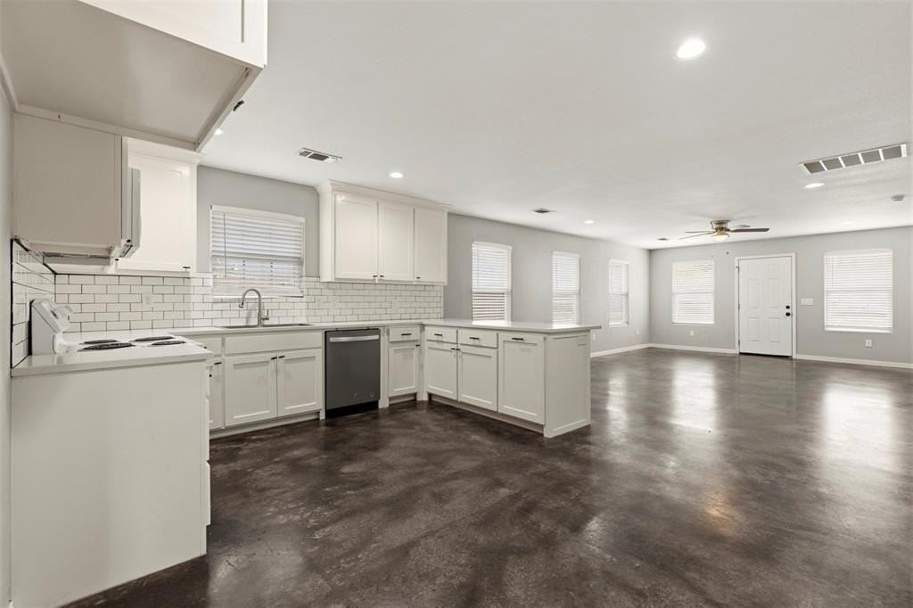 933 Rice St - Photo 5 of 19