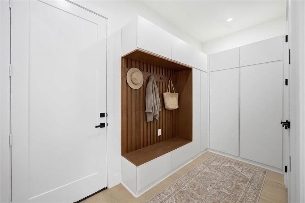 4220 Munger Ave - Photo 5 of 26